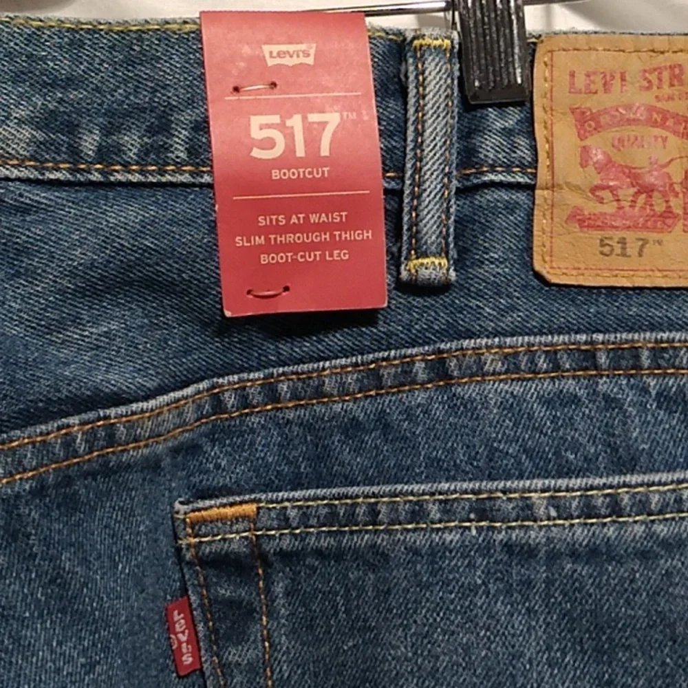 (A-77) SALE! NWT Levis 517 Bootcut Jeans Sz.38x38 W Flaws